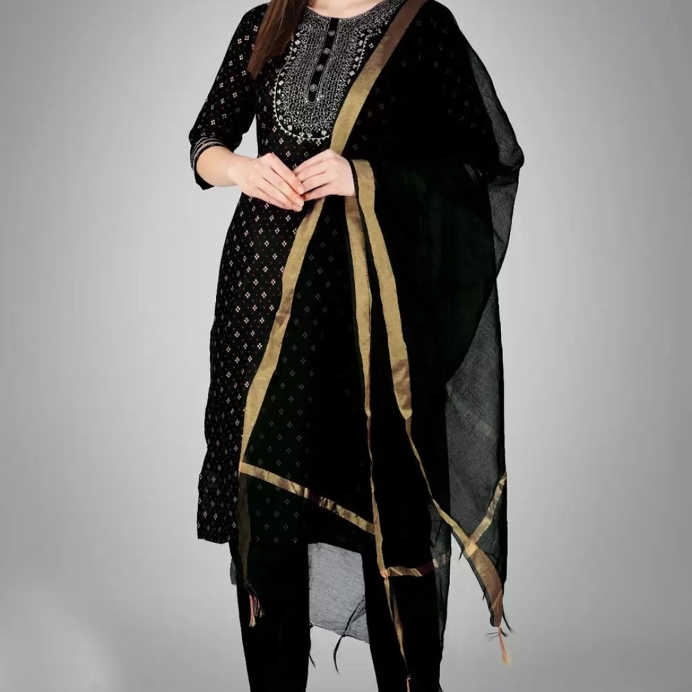 Elegant Black Long Sleeve Dress